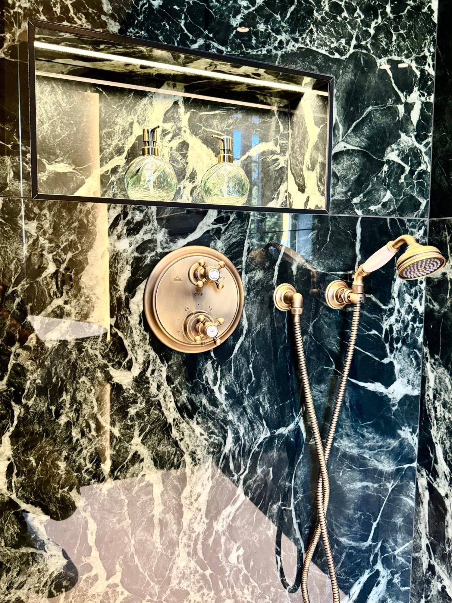Clos Du Cedre - Chambres D'Hotes D'Exception, Luxury B&B A Dinan Zewnętrze zdjęcie