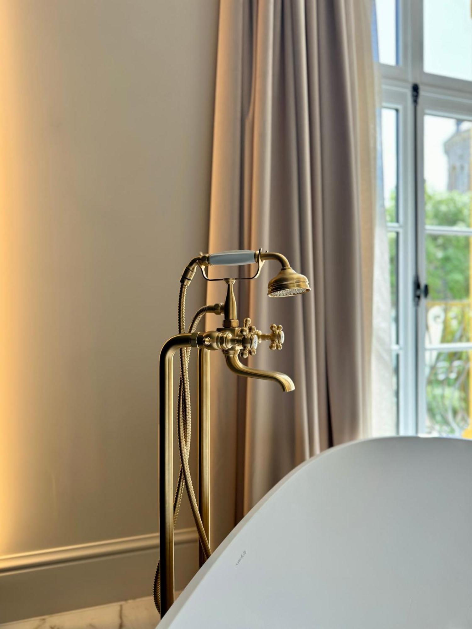 Clos Du Cedre - Chambres D'Hotes D'Exception, Luxury B&B A Dinan Zewnętrze zdjęcie